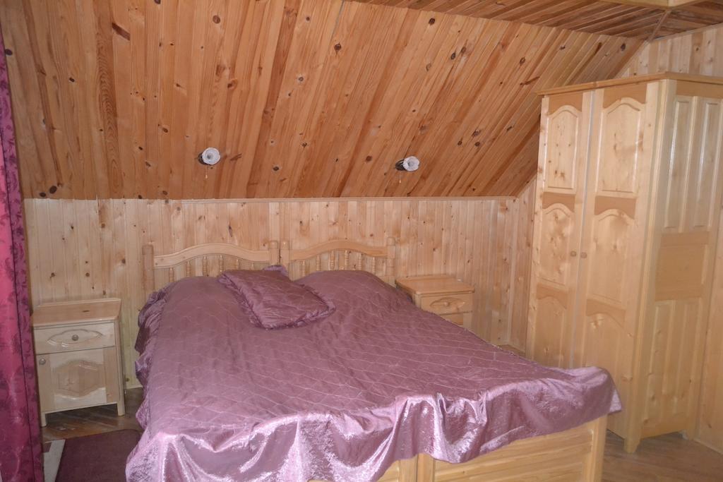 Sadyba Hatynka Yaremche Quarto foto