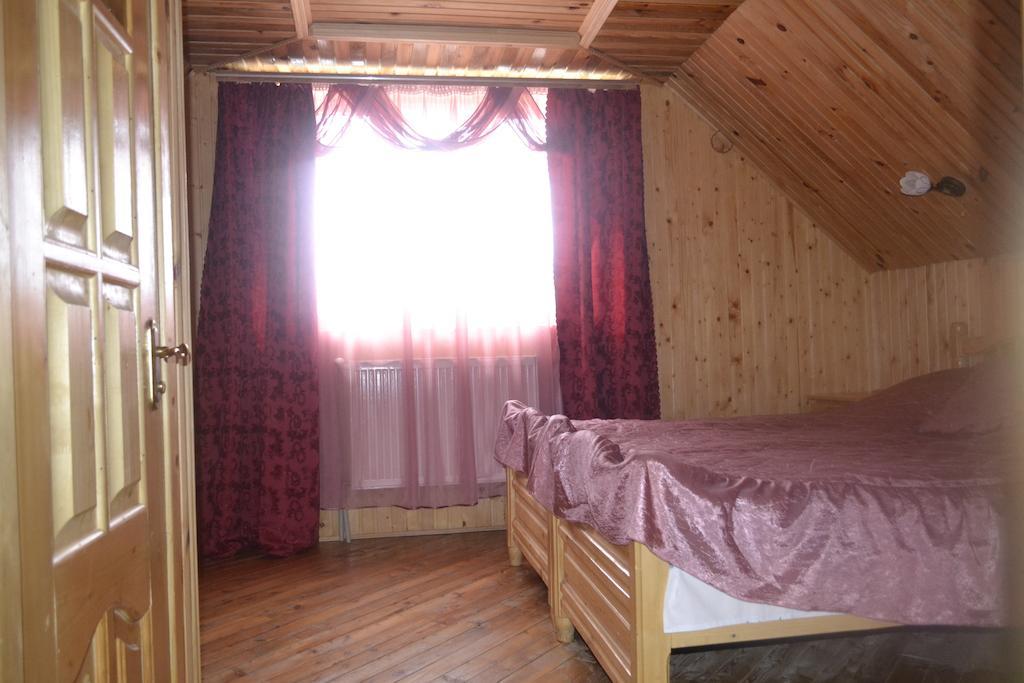 Sadyba Hatynka Yaremche Quarto foto