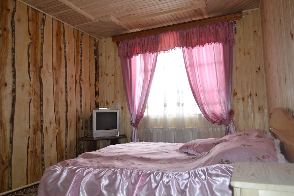 Sadyba Hatynka Yaremche Quarto foto
